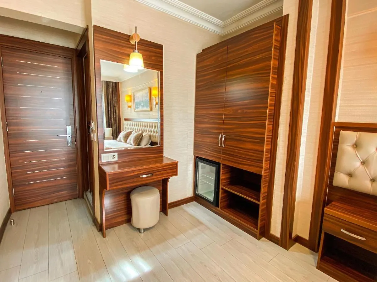 Mekke Hotel Istanbul Turkey